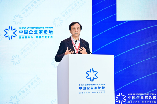 李小加：未来的出海路径是利用AI逻辑，在海外寻找资本